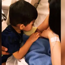 Capi Pérez anuncia el nacimiento de su bebé con tierna imagen en redes.jpeg