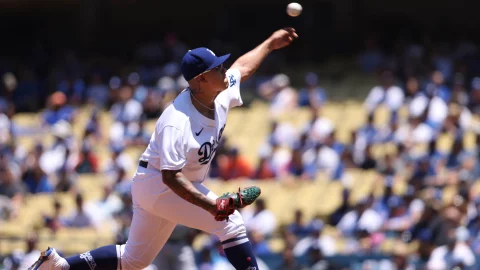 Julio Urías con los Dodgers