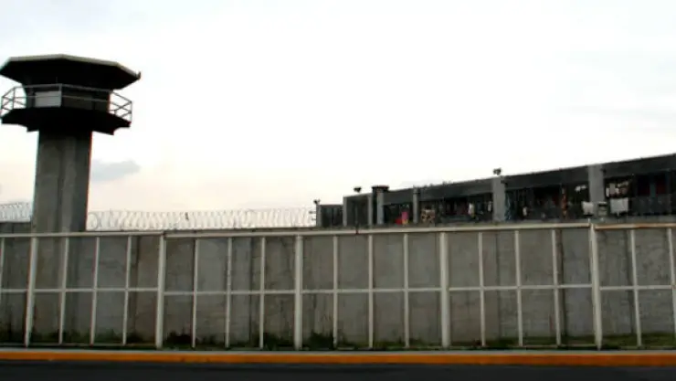 Intentan suicidarse 2 internas del penal de Santa Martha