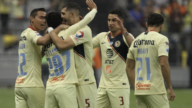Aguilas del América en el estadio Azteca