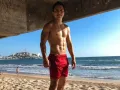 Koke en la playa.jpg
