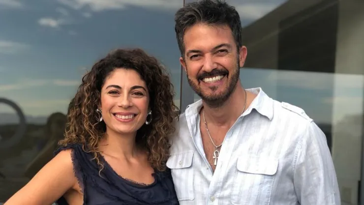 Anna Ferro esparce cenizas de Fernando del Solar a 3 años de su muerte