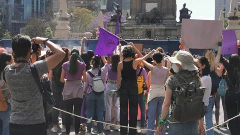 marcha pacífica Día de la Mujer 2022