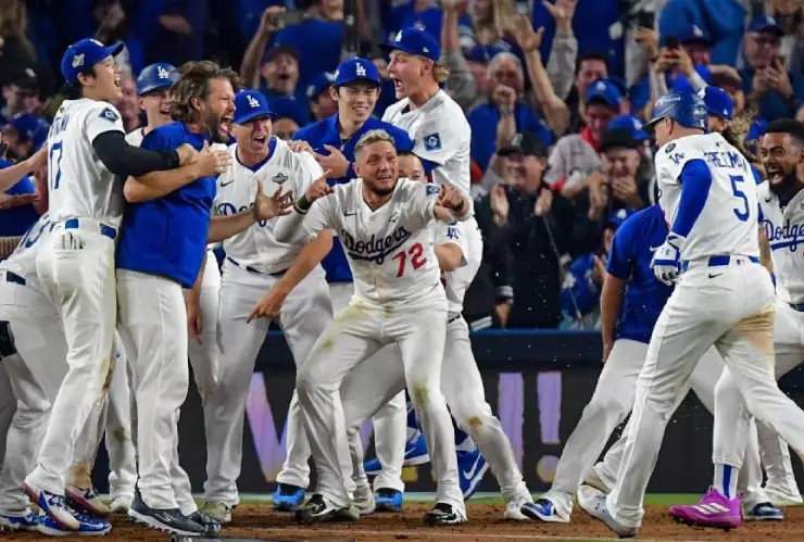 ¡HISTÓRICO! Dodgers gana Juego 3 de la Serie Mundial 2025 ante Blue Jays en 18 entradas