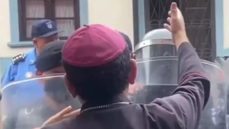 Obispo Rolando Álvarez de Diócesis de Matagalpa Nicaragua es detenido