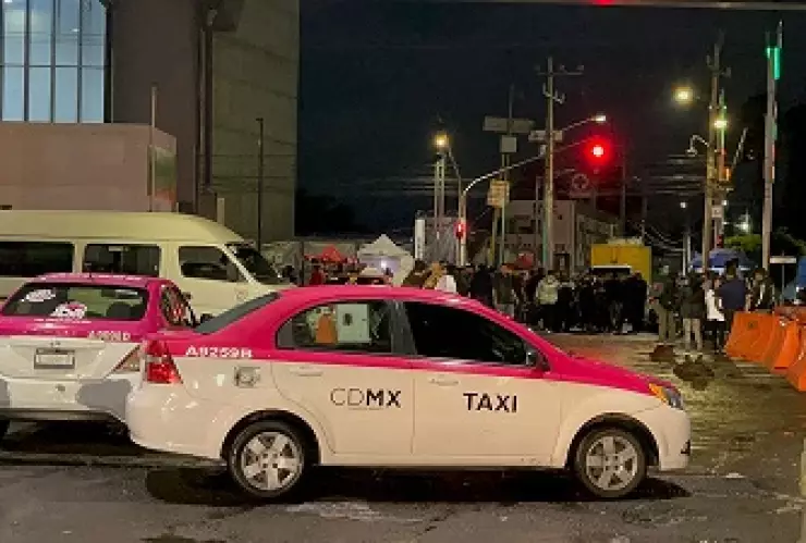 taxistas_bloqueo_Tláhuac.jpg