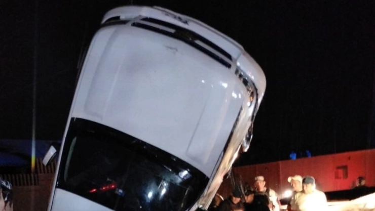 Mueren ahogados siete jóvenes tras caer en río de Coatzacoalcos, Veracruz