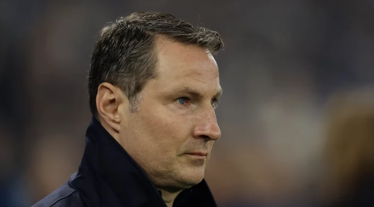 Brian Priske es despedido del Feyenoord de la Eredivisie.jpg