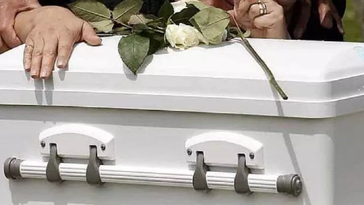 ¡Increíble, pero cierto! Bebé ‘resucita’ durante su funeral en Paraguay.jpg