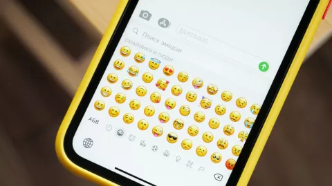 WhatsApp: Esto significa el emoji de las manos juntas; para esto se usa
