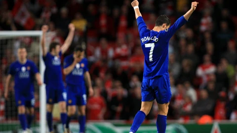 Cristiano celebra un gol con el Manchester United