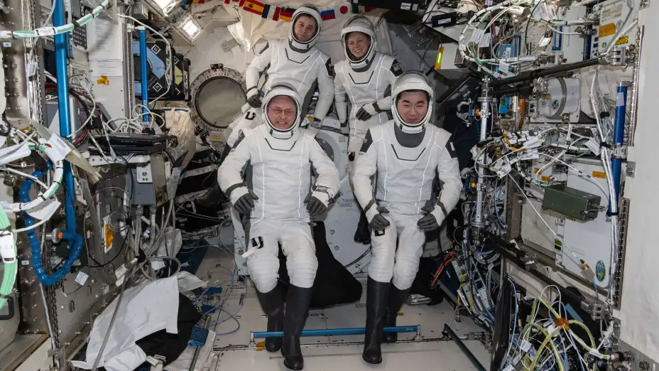 Astronautas en la EEI