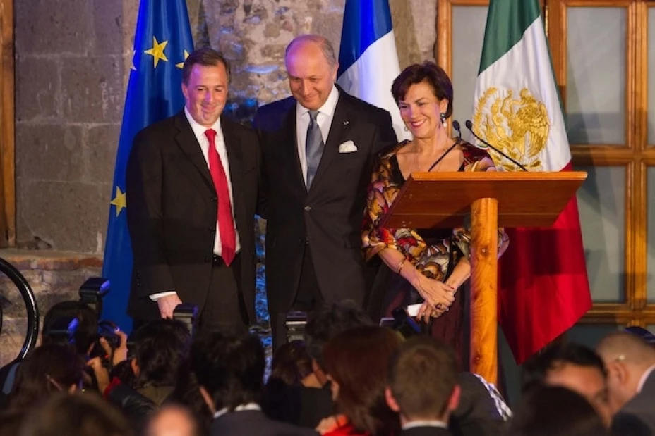 Los cancilleres de México y de Francia, expresaron su interés y determinación para abrir un nuevo capítulo en la relación bilateral, “mano a mano” entre ambas naciones