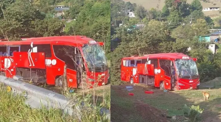 Accidente autobús pasajeros Molanga Hidalgo