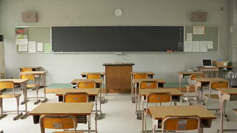 Joven de 14 asesina a asistente educativa en Francia