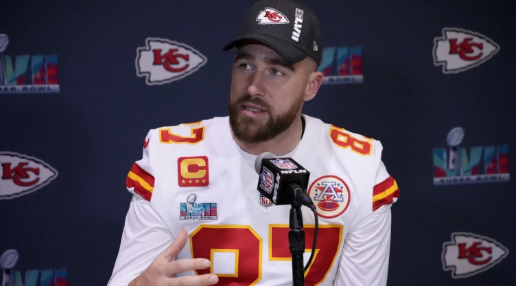 Travis Kelce, ala cerrada de Kansas City Chiefs