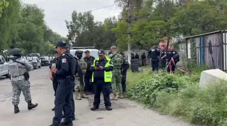 Encuentran dos cuerpos dentro de una cajuela en Ecatepec, Edomex; tenían signos de violencia