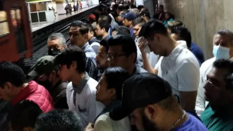 Metro CDMX hoy 16 de juniod, alta afluencia y retrasos
