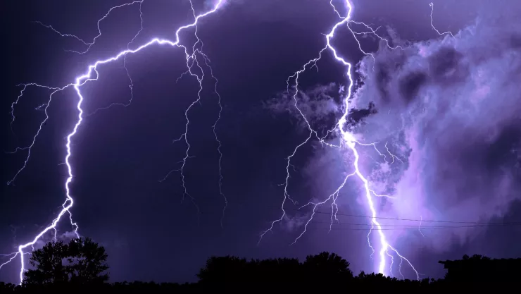 El cielo se cae en La Paz tormenta tropical “Ivo” deja lluvias y rayos en BCS.jpg