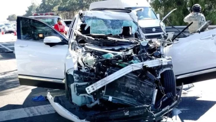 ¡Tragedia! Abuelita muere prensada en fuerte accidente vial en carretera de Michoacán, hoy sábado 27 de diciembre.jpg