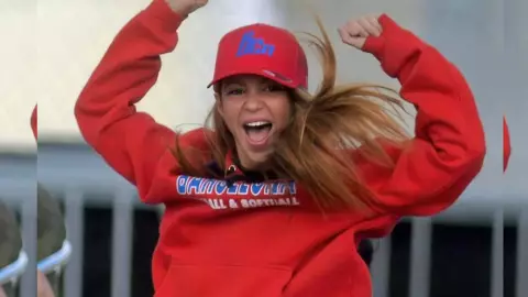 shakira se va de barcelona