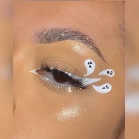 Cómo usar el eyeliner blanco para realzar la mirada con tu maquillaje de Halloween