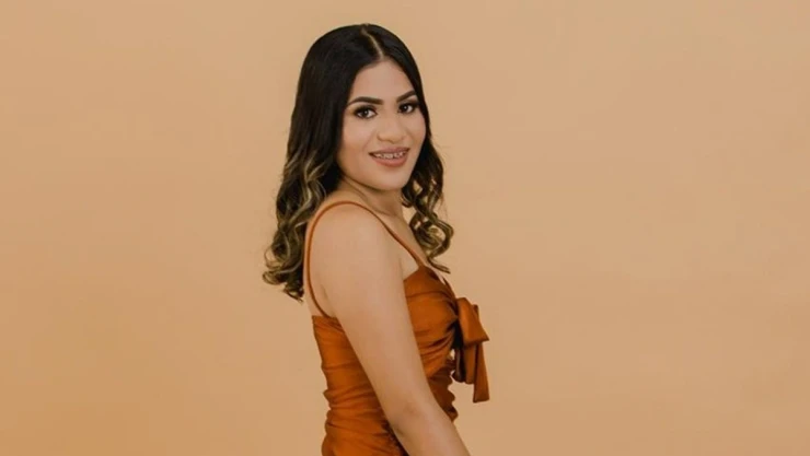 Aylin Castro, reina del Carnaval de Tierra Blanca