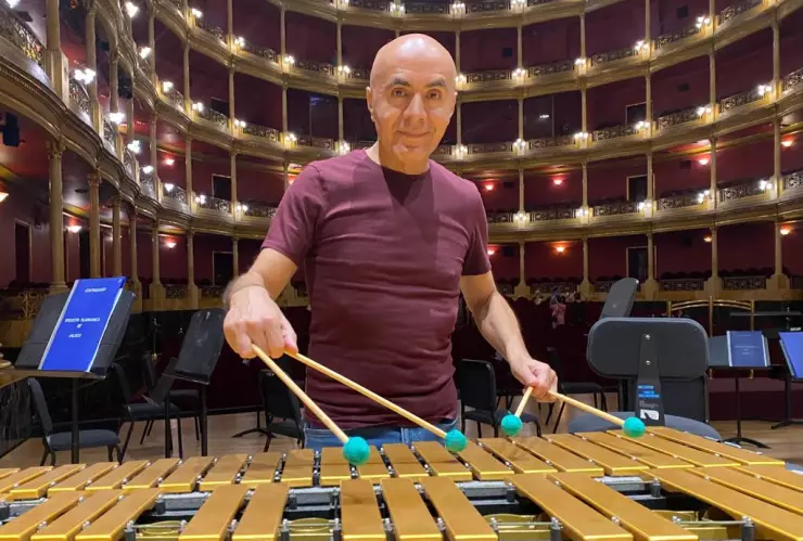ricardo gallardo el percusionista solista que se presentará en el segundo programa de la ofj.jpg