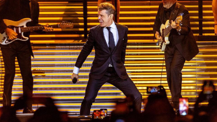 LUIS MIGUEL.jpg
