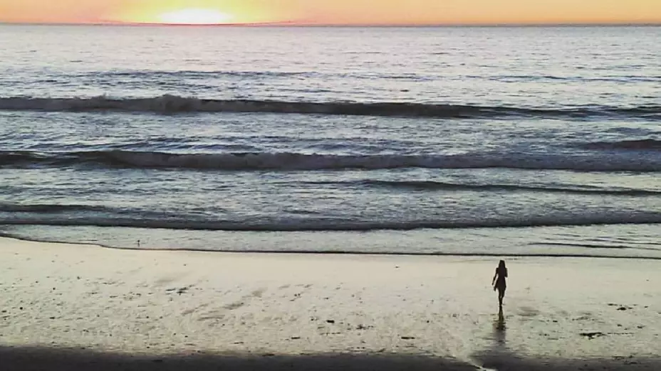 Cierran acceso a Playas de Tijuana tras derrame de aguas residuales