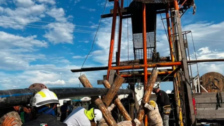 ¿100 mil pesos para sacar a mineros? Protección Civil responde a familiares.
