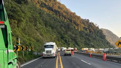 Cierre total y accidente afectan a la carretera Tulancingo-Tihuatlán en Puebla hoy: Rutas alternas