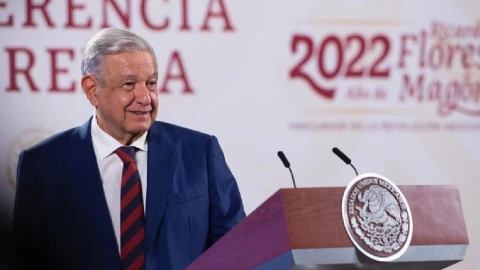 AMLO explica en qué consiste el Plan Sonora de energías renovables