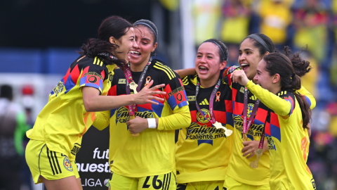 América
