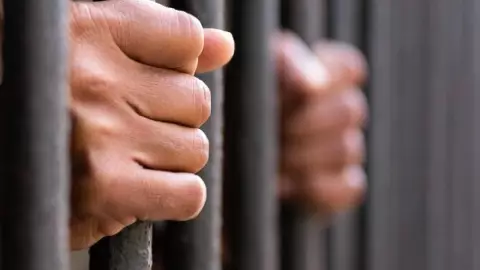 Agrede brutalmente a su expareja en puente del periférico Mérida; pasará 7 años en prisión