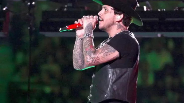 Christian Nodal marca