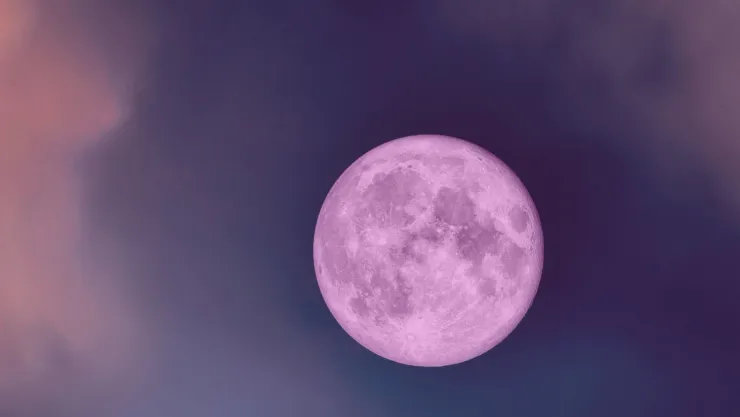Los signos que serán bañados en dinero por la Luna Rosa