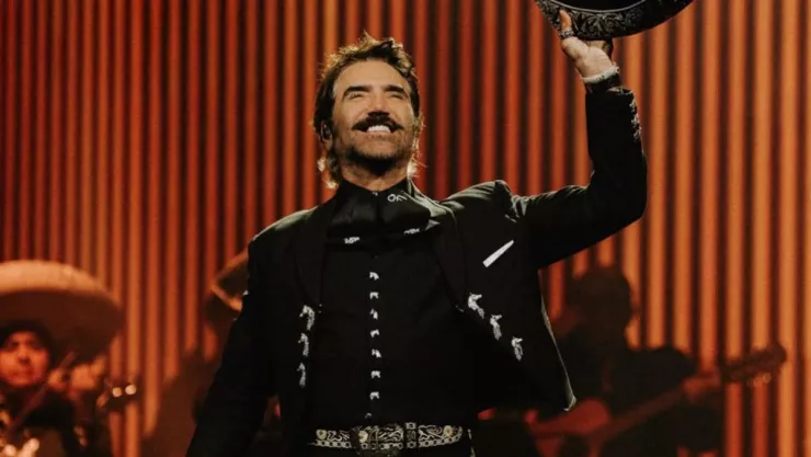 ¿Alejandro Fernández se convertirá en padre?