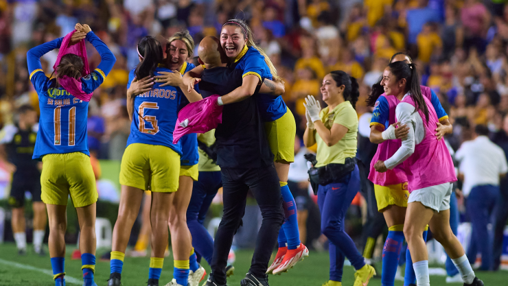 Ángel Villacampa y Katty Martínez festejan pase a la final del Clausura 2024