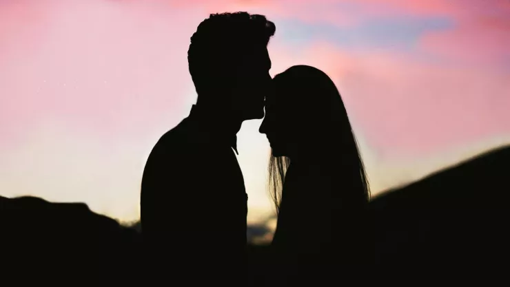 ¿Cómo mantener una relación a distancia? Esto dice la Inteligencia Artificial.jpg