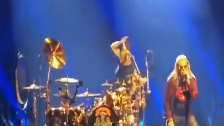 Caída del baterista de Maná