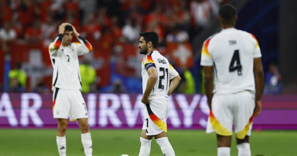 Jonathan Tah wird im Achtelfinale nicht für Deutschland spielen können Jonathan Tah wird im Achtelfinale nicht für Deutschland spielen können