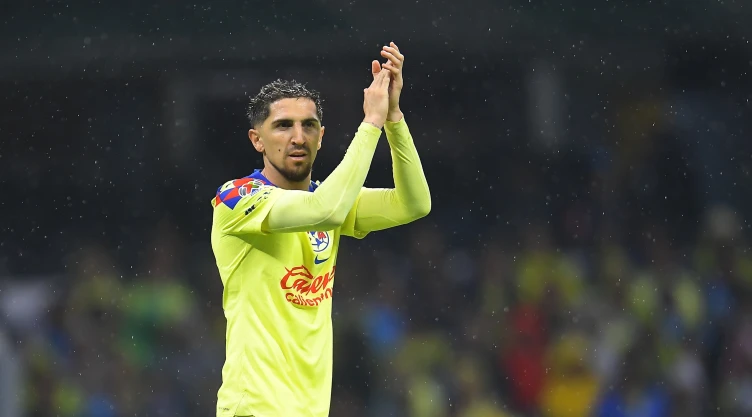 Diego Valdés, América
