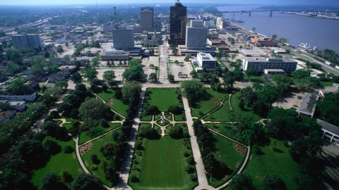 El estado de EUA quiere deportar y encarcelar a los migrantes y no es Texas ni Florida