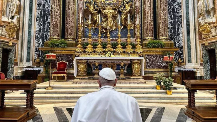 Papa Francisco rompe el silencio y habla sobre su estado de salud