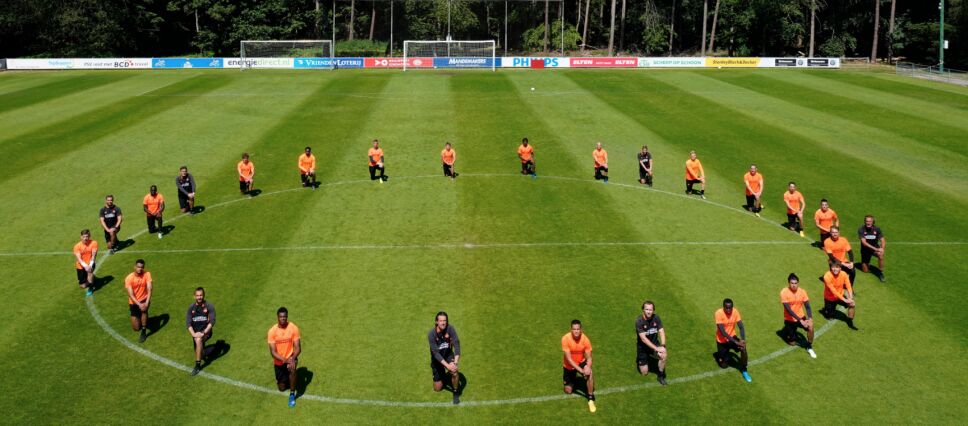 El PSV se une a las protestas por la muerte George Floyd