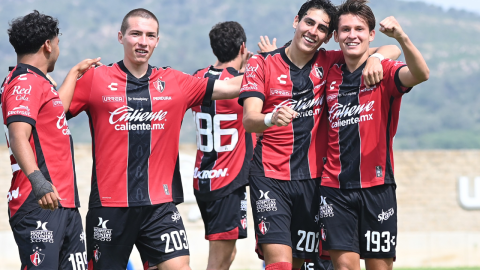 Futbolistas con 3 d&iacute;gitos en sus playeras