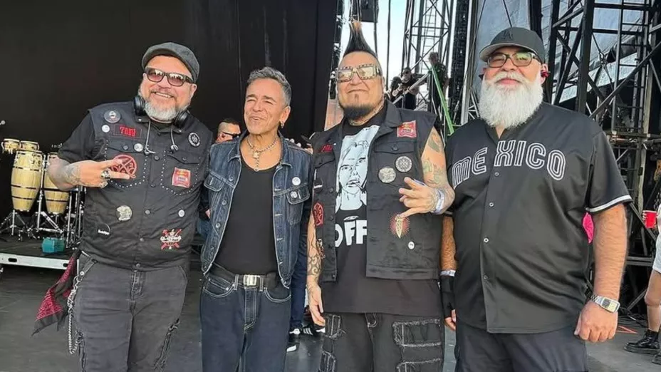 El Gran Silencio y Rubén Albarrán en el Vive Latino 25