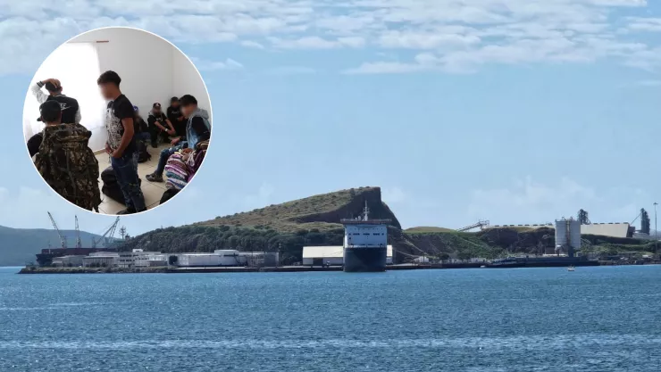 Jóvenes rescatados en altamar al norte de Sinaloa