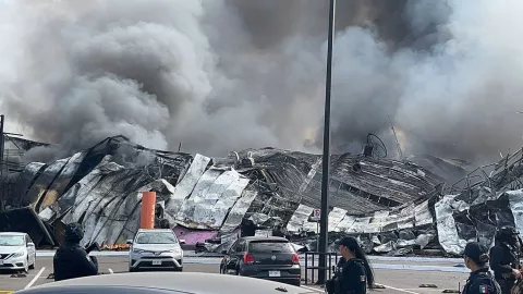 Incendio en plaza de Culiacán